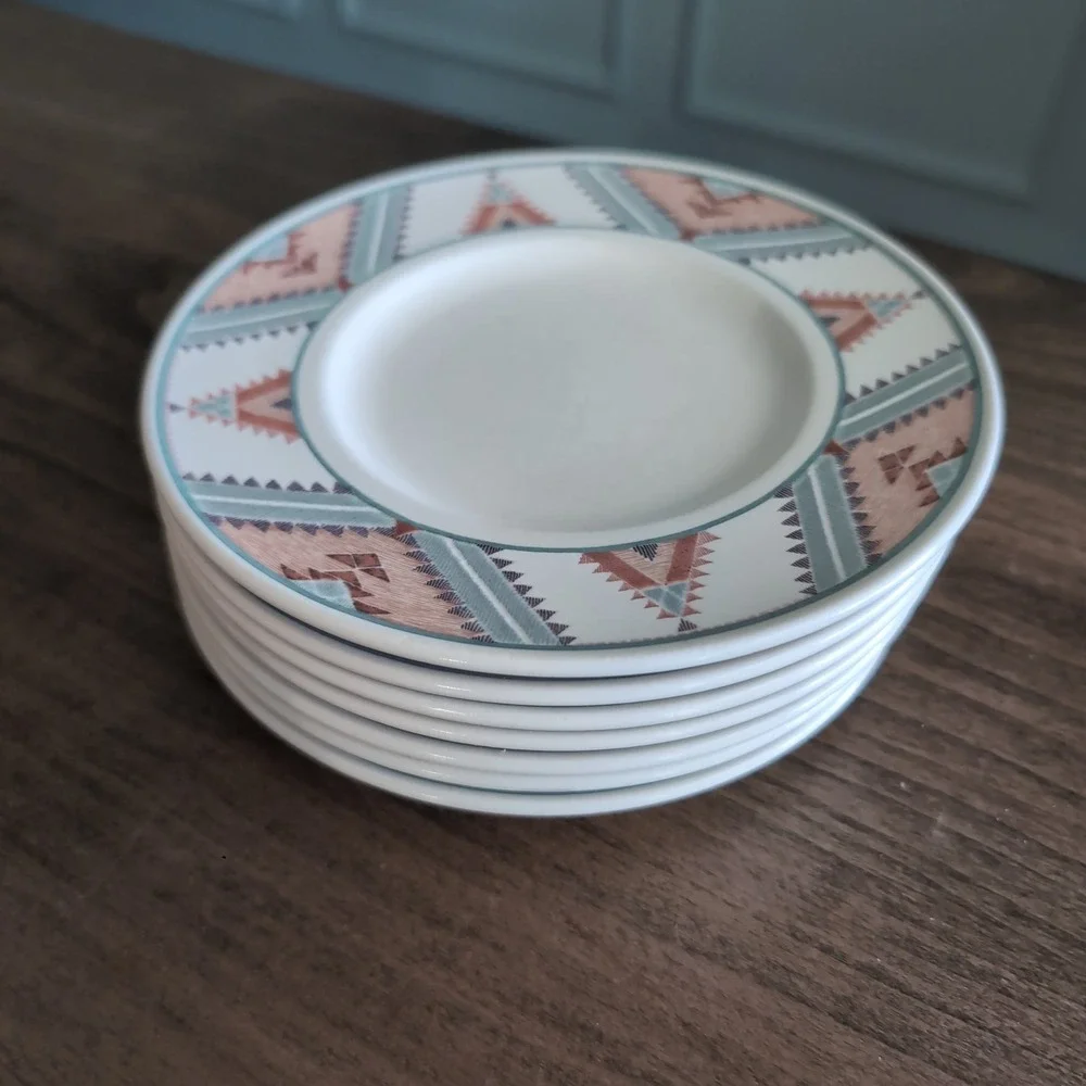 Mikasa Intaglio Santa Fe Bread Plates Butter 7.25